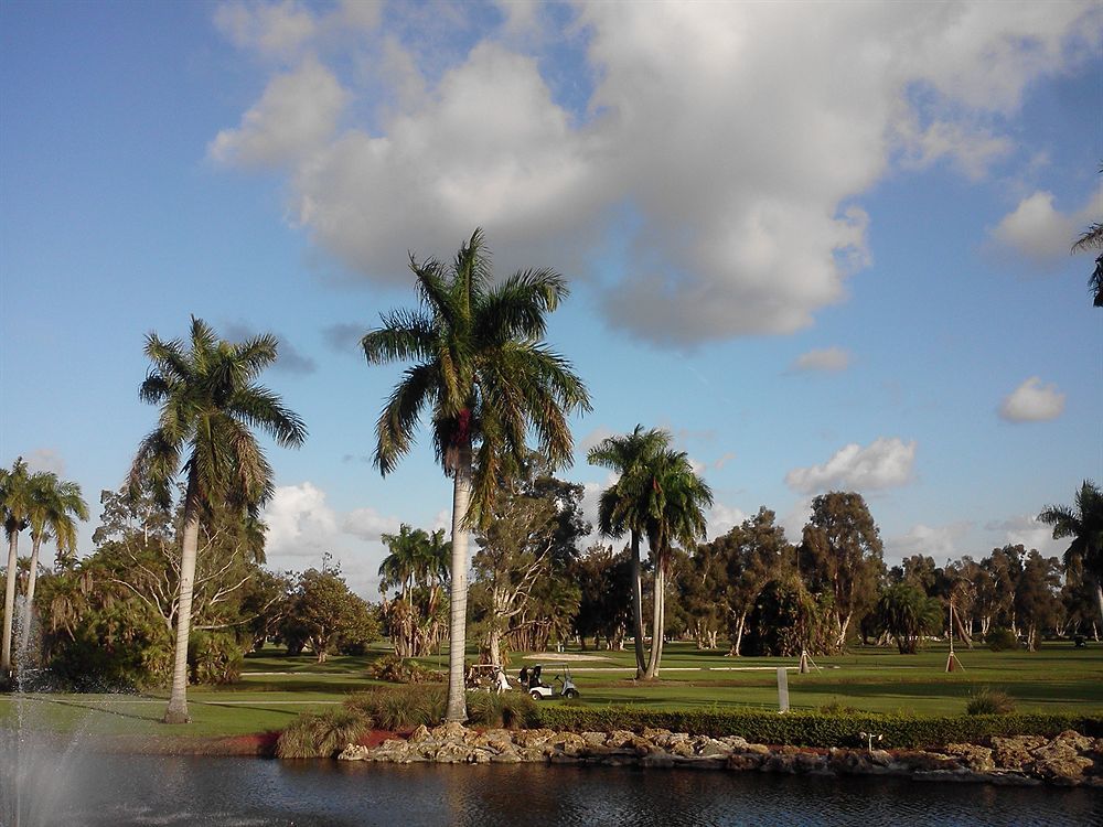 Hollywood Beach Golf Resort מראה חיצוני תמונה